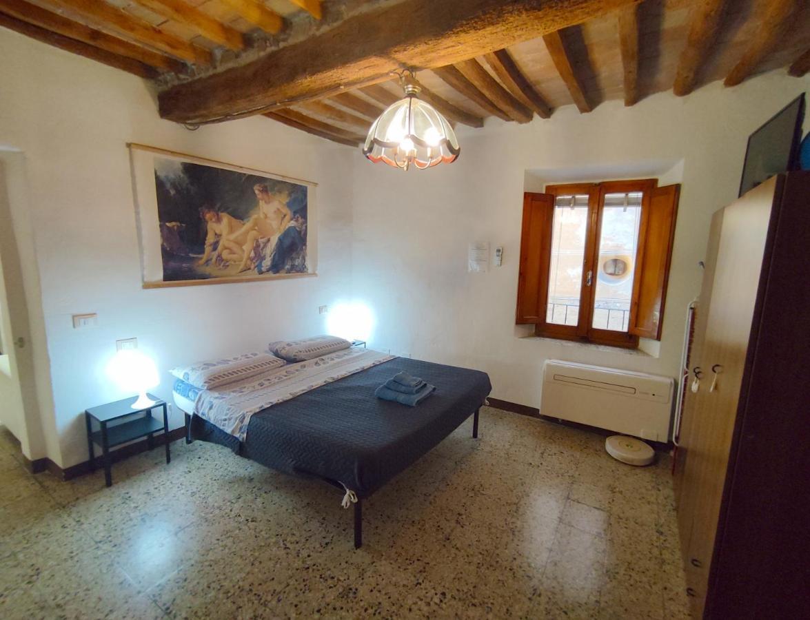 Casa Vicolo Delle Chiavi Apartment ปอจจิบองซี ภายนอก รูปภาพ