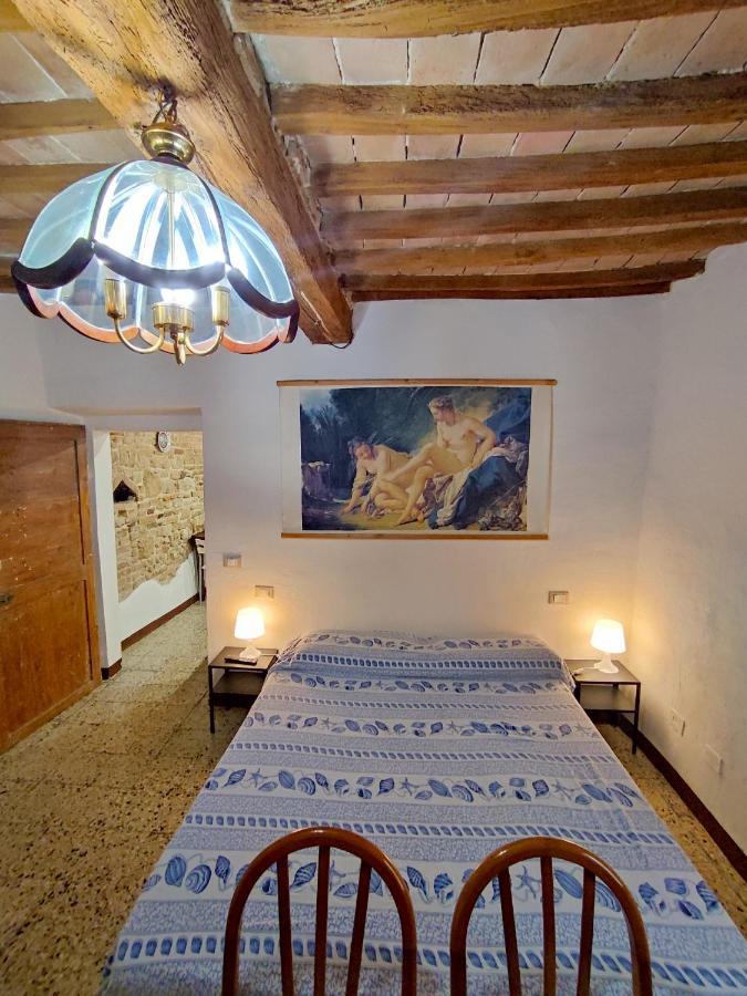Casa Vicolo Delle Chiavi Apartment ปอจจิบองซี ภายนอก รูปภาพ